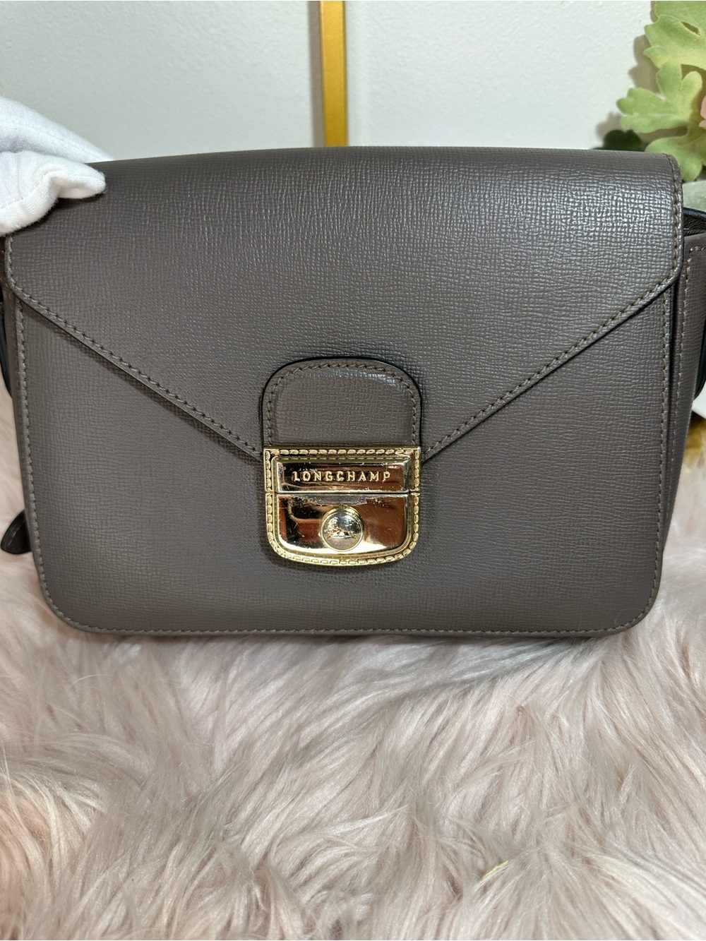 Longchamp Leather  Brown Crossbody with Gold-Tone Lock - Picture 10 of 14